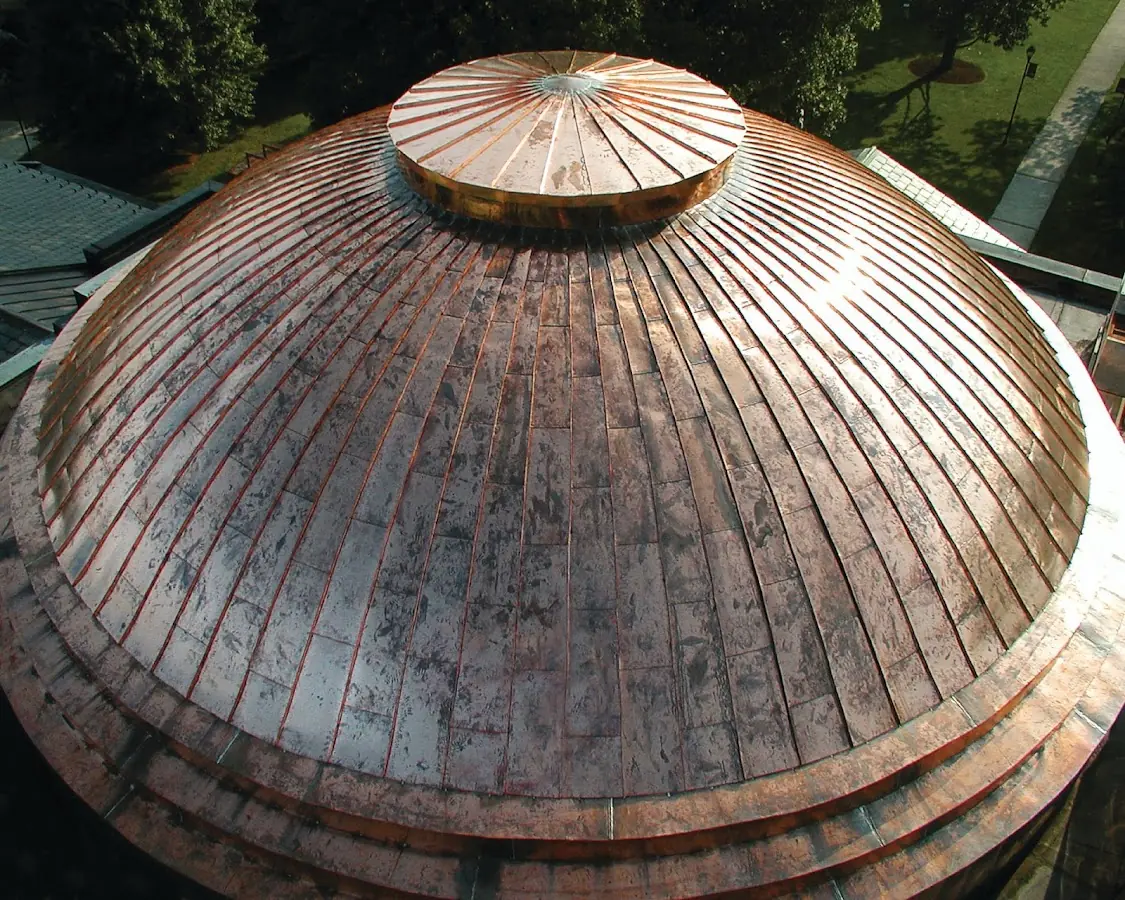 Craftsman Roofing crew installing a new roof in Gallatin